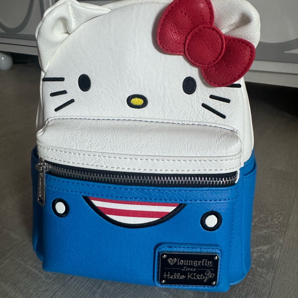 Loungefly Hello Kitty OG with heart Logo mini backpack NEW